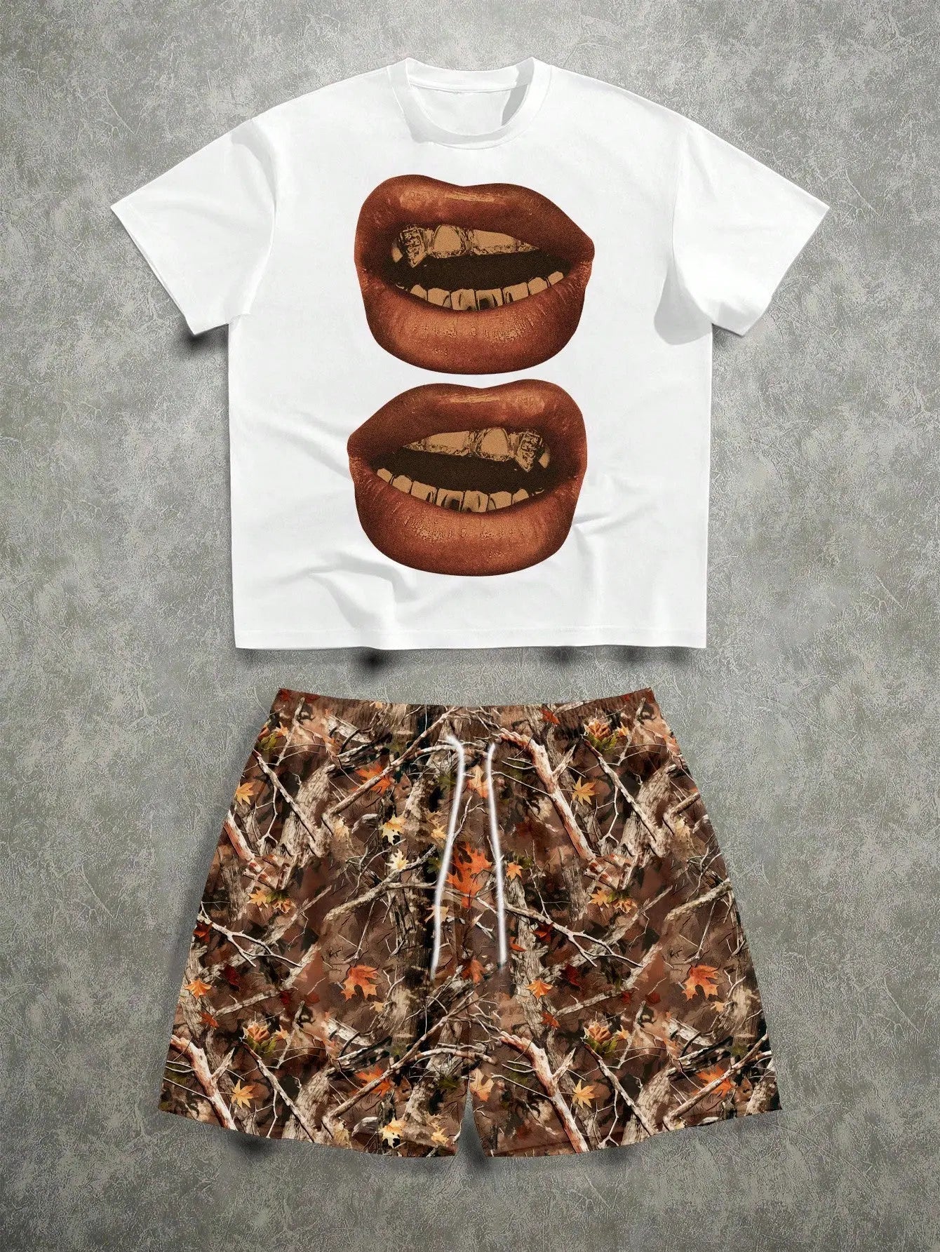 Street Style Sexy Lip & Camouflage Graphic T-Shirt Set Novo Style