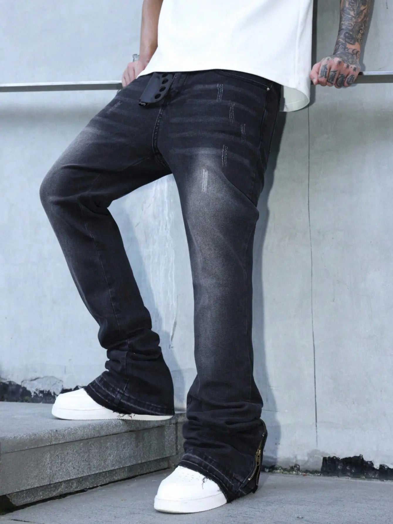 Novo Style  Men's Light Wash Stacked Flare Denim Jeans With Ankle Zippers, Fashionable Long Length Y2K Street Style For Casual Wear Men Jeans With Zippers Novo Style